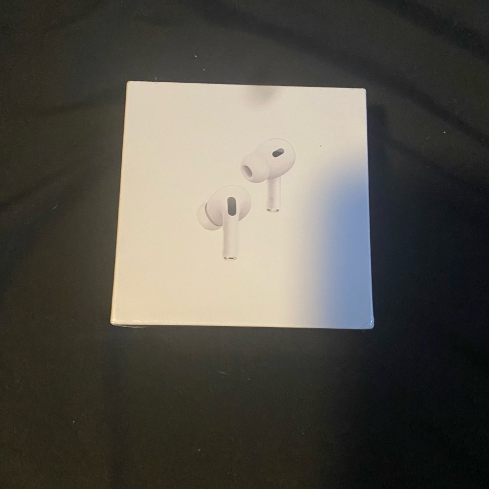 Apple AirPods Pro 2 gen with Wireless Charging Case 1:1 copy noise, cancellation